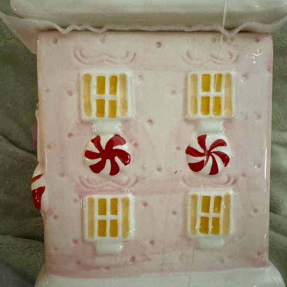 12 STRAWBERRY ST. CHRISTMAS HOLIDAY GINGERBREAD CANDY HOUSE COOKIE JAR/CANISTER - Picture 10 of 14